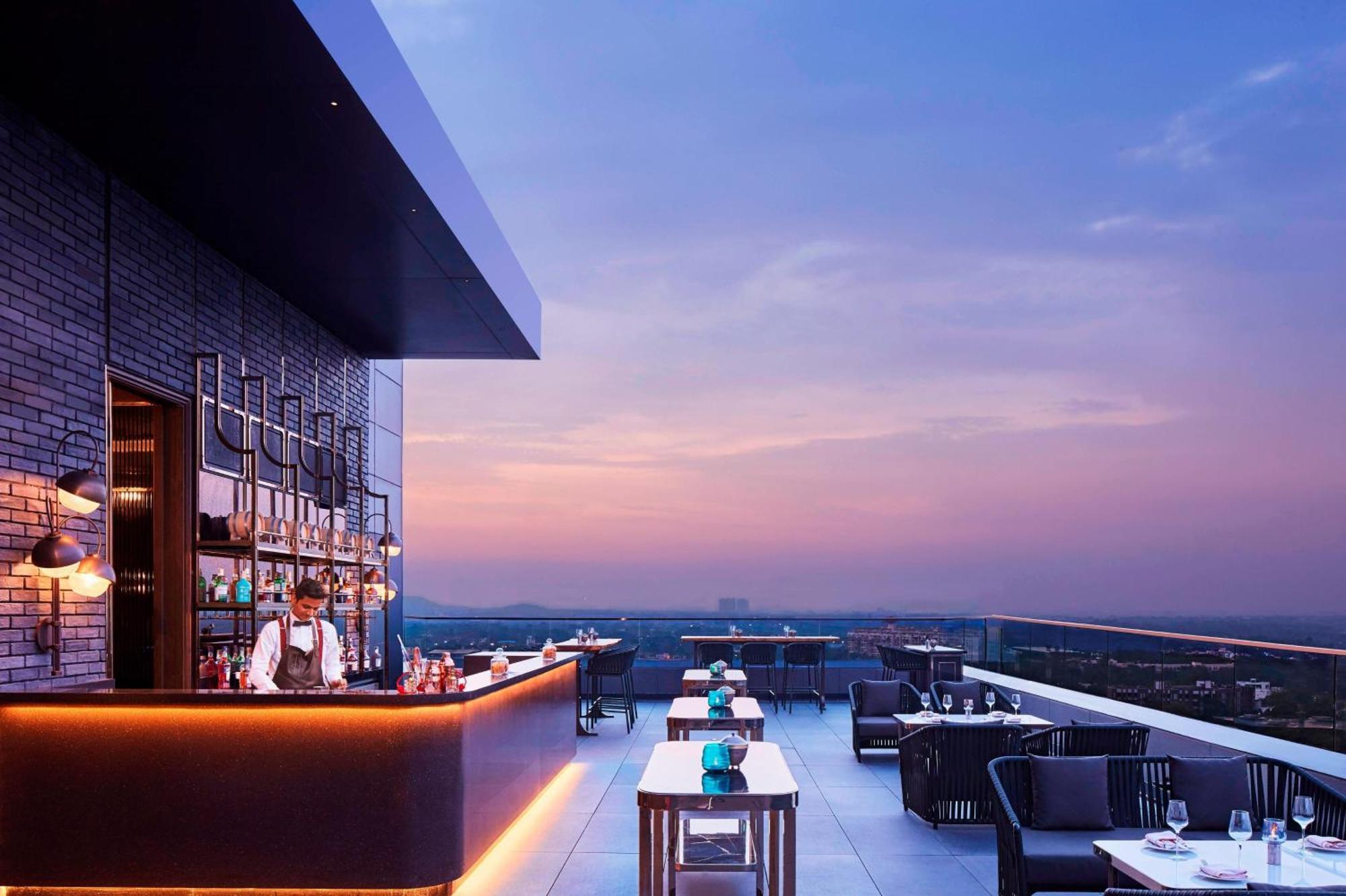 The Ritz-carlton, 5*