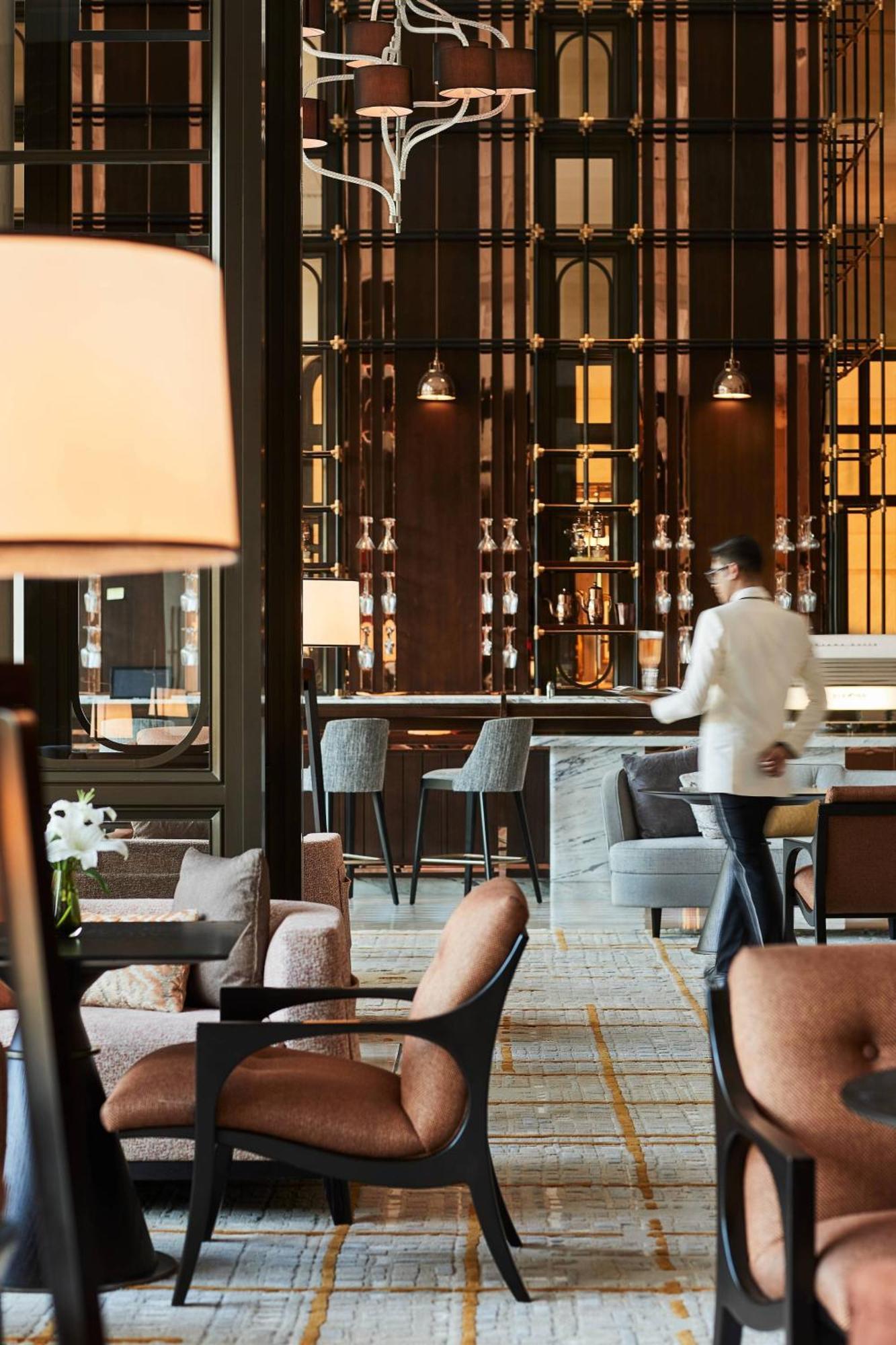 The Ritz-carlton, Hotel