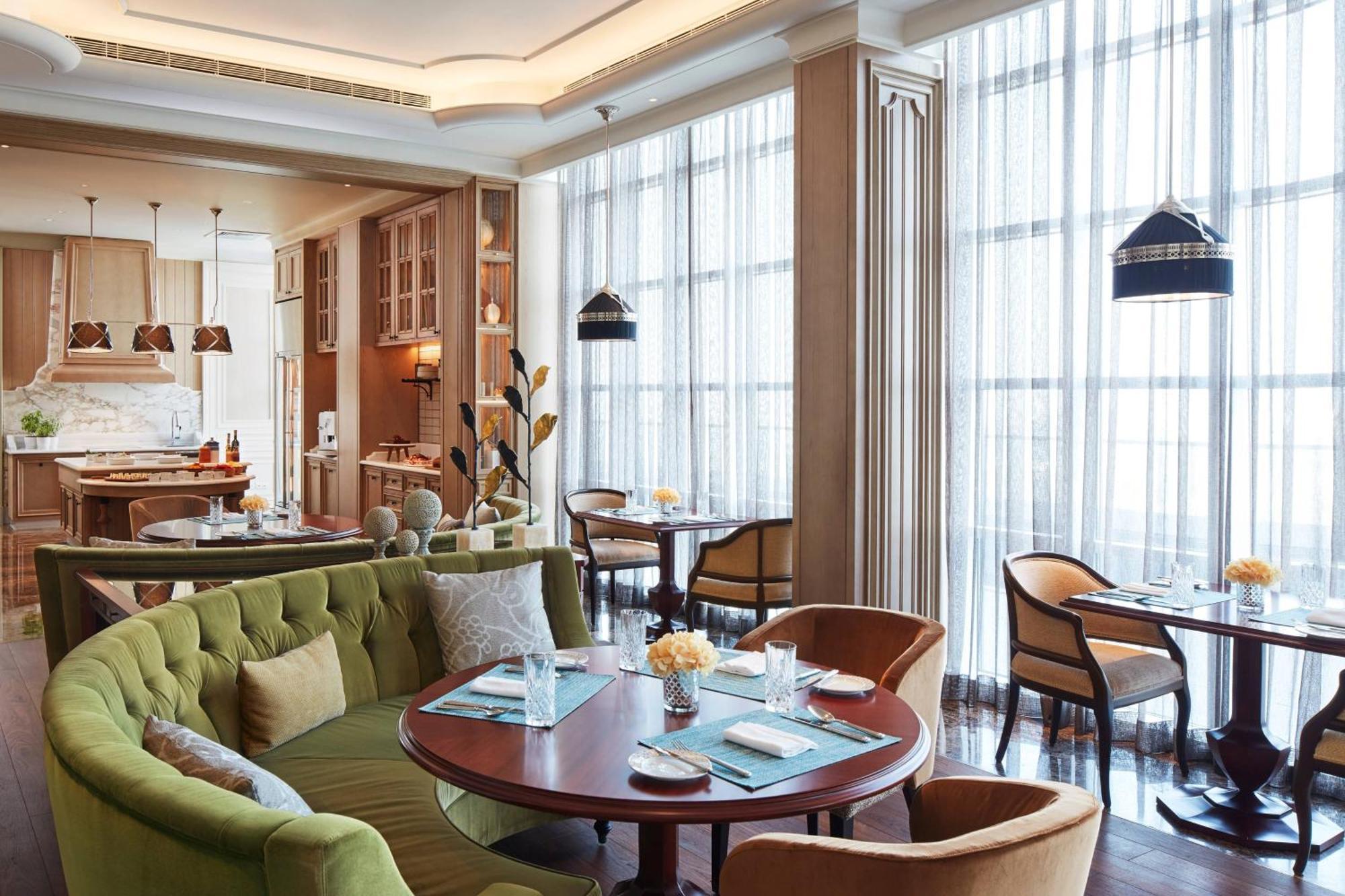 Hotel The Ritz-carlton, 5*