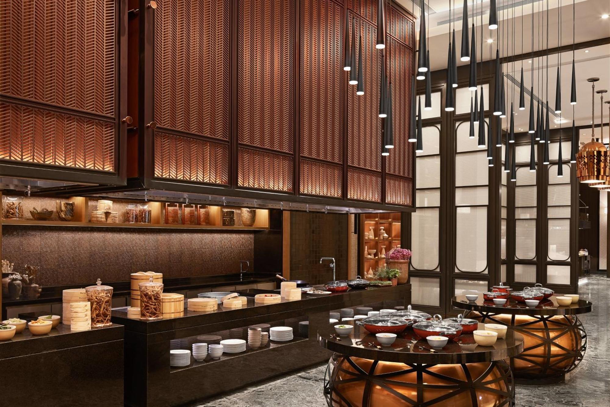 The Ritz-carlton, Hotel