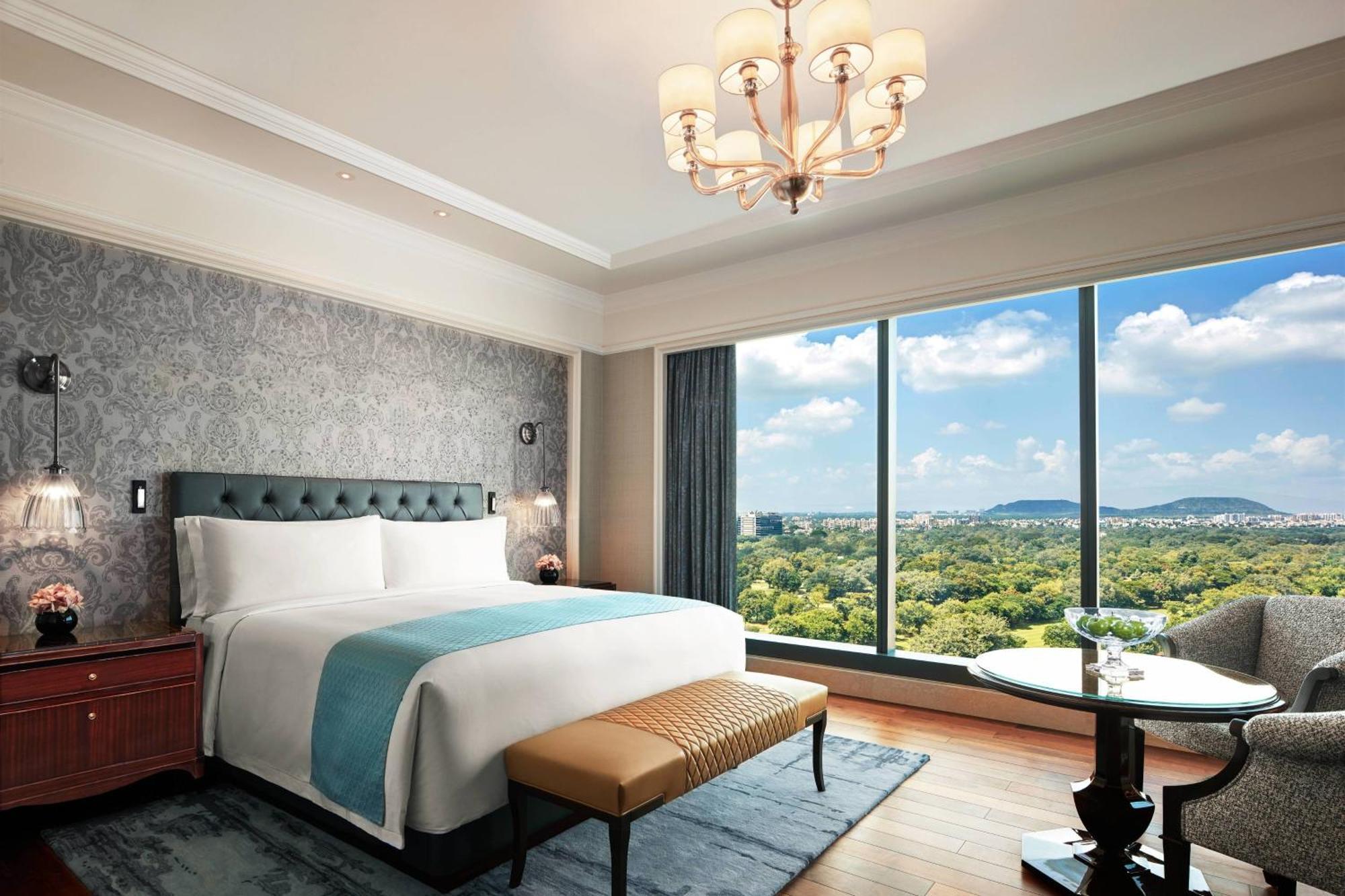 The Ritz-carlton, 5*